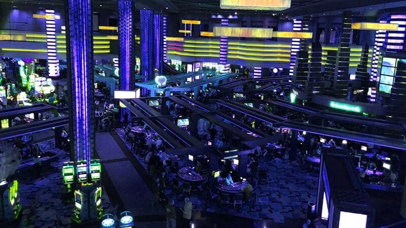 Comment jouer au jeu de cartes du baccarat en ligne ?